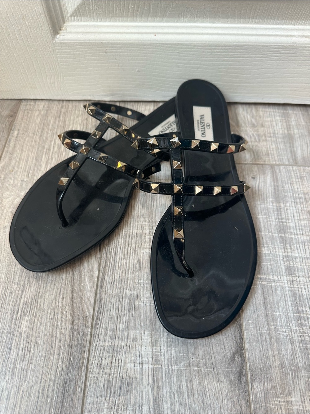 Valentino Rockstud Sandals - need repair